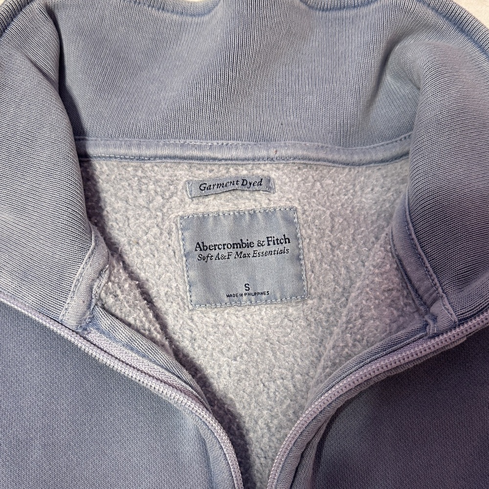 Jogger Set - Picture 3 of 6
